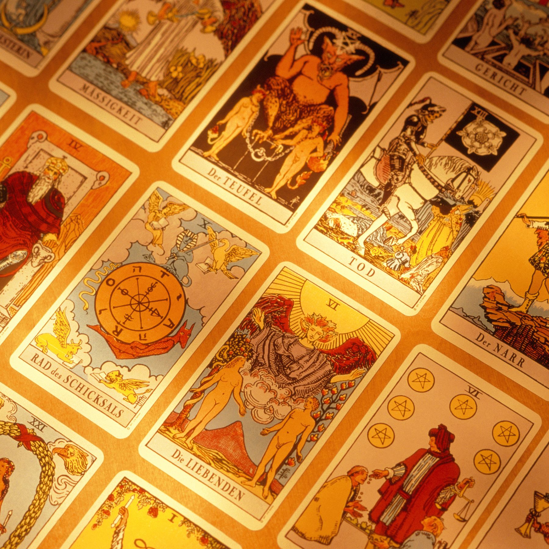 Best Phone Tarot Card Readings? Compare These Top Services Now