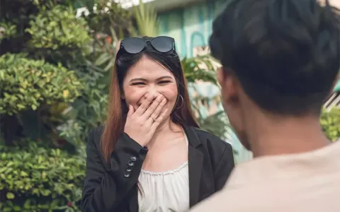 Virgo woman secretly in love signs she is hiding her feelings for you