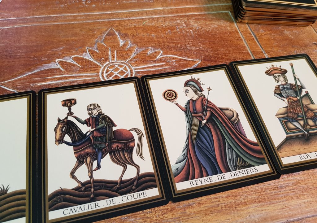 Tarot Noir vs Normal Tarot Key Differences You Must Know