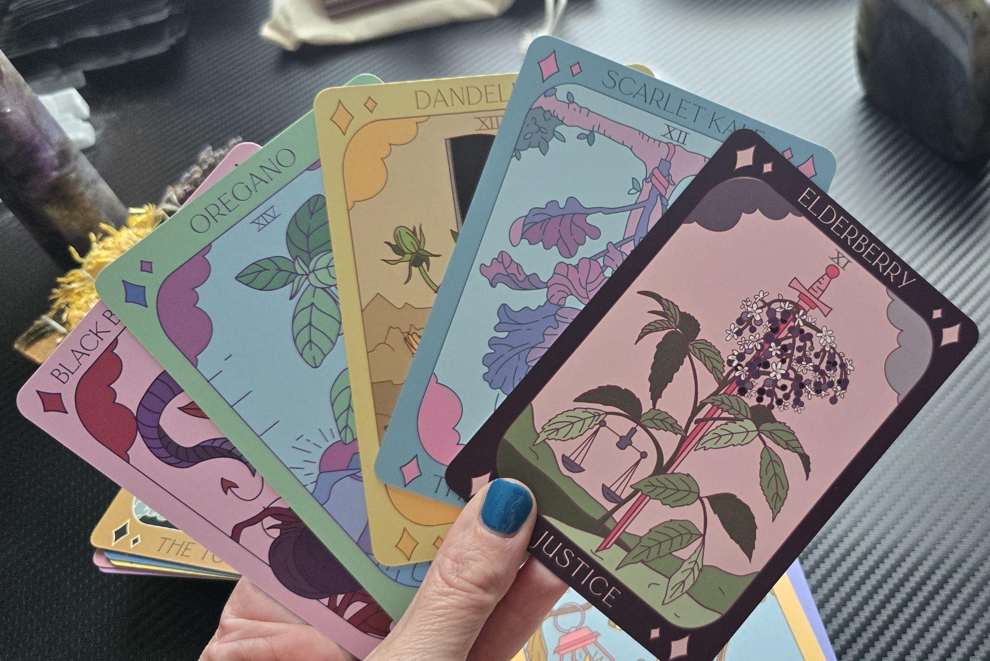 Botanical tarot deck versus regular tarot (see the unique differences explained)