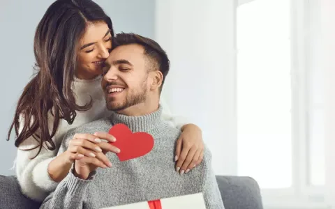 sagittarius man and virgo woman love compatibility： Can this unusual pair work？