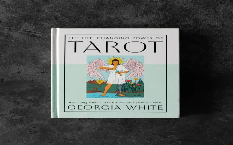 How accurate is the world tarot advice？ Experts opinions inside!