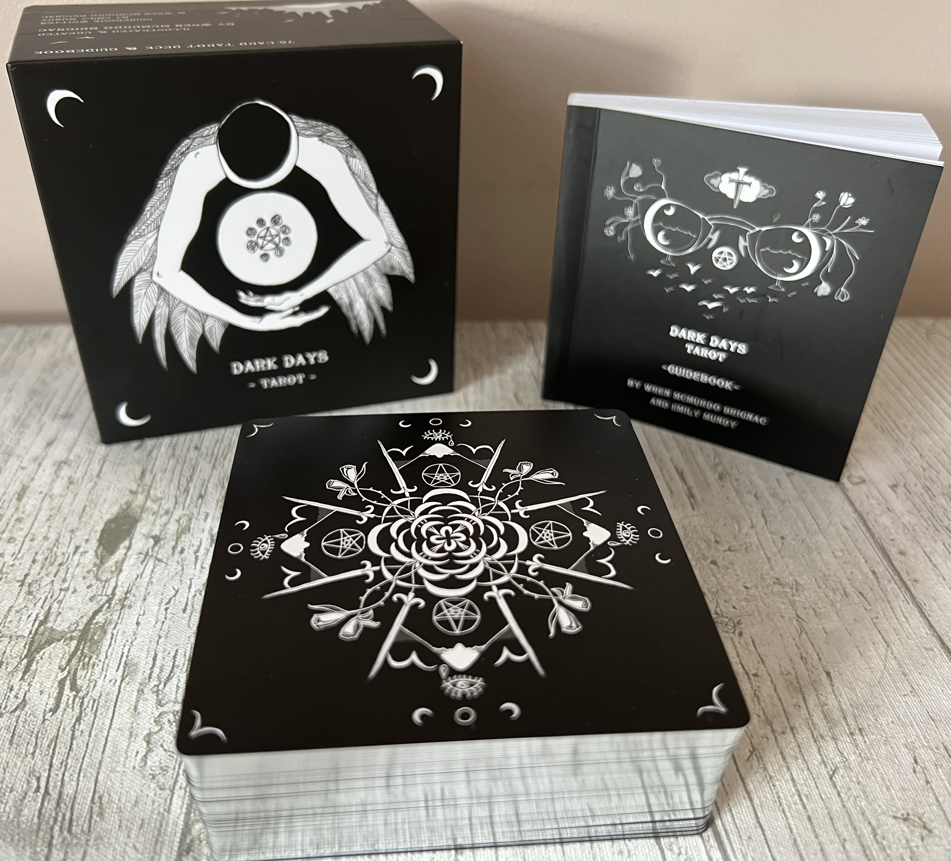 How accurate are dark days tarot cards? Real - life experiences!