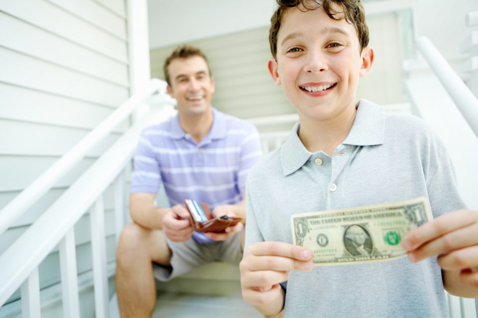 Virgo Dad Giving Money to Kids： What You Should Know