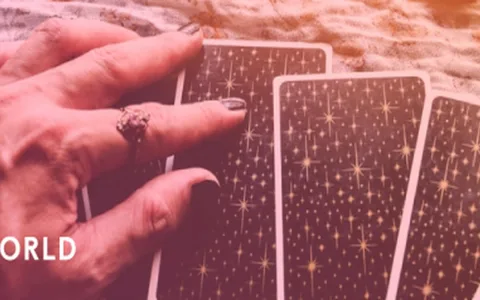 Whats the Best Career Spread Tarot Layout for Your Future？ (Top 3 Spreads)