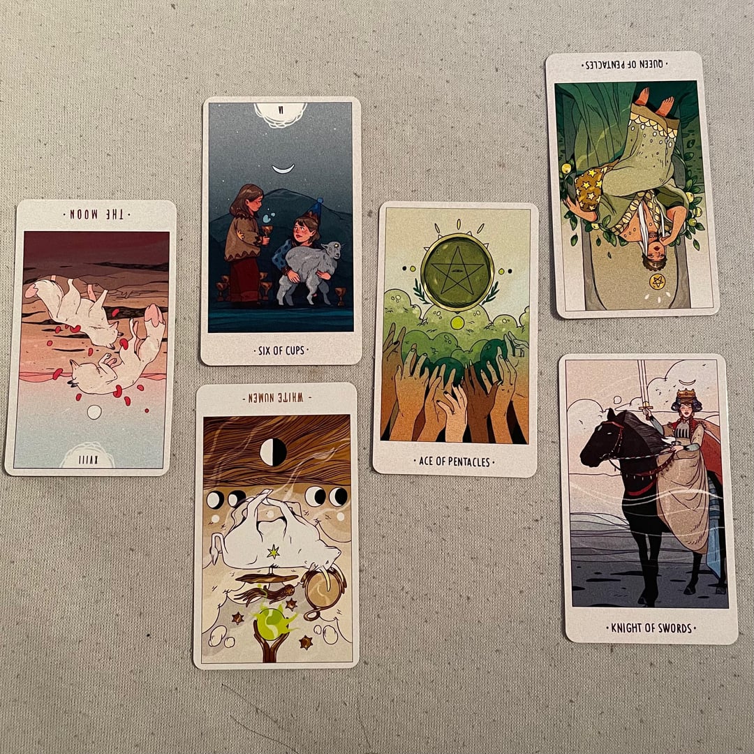 White Numen Tarot Spreads： Enhance Your Readings Today!