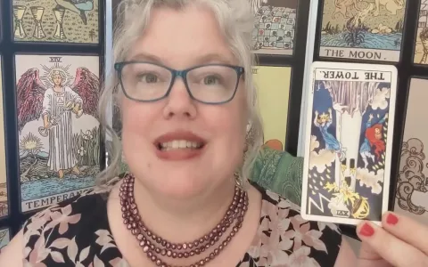 How to read Reversed Tower Tarot： Unlock hidden meanings today.