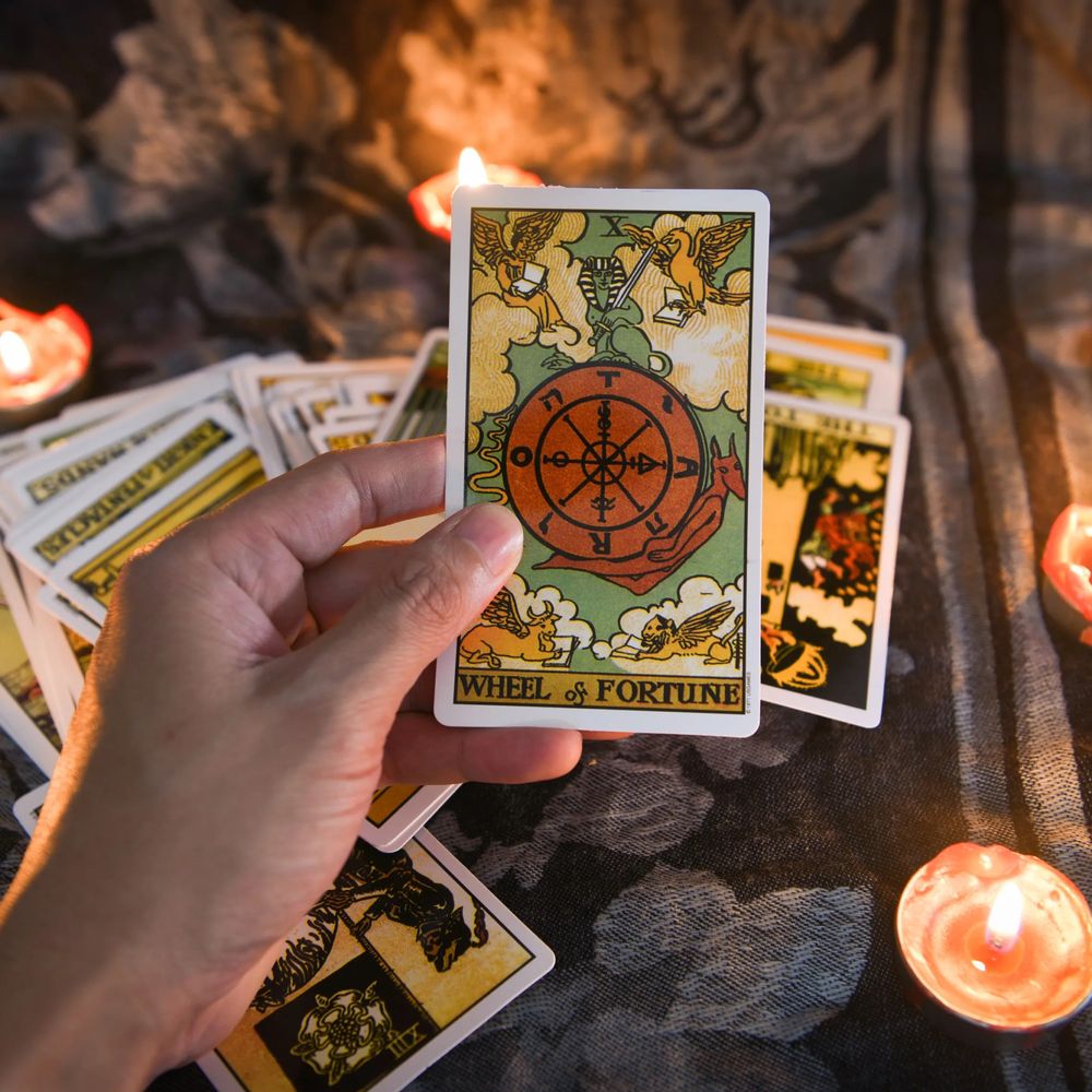 How to Book a Reliable Tarot Card Reading Phoenix AZ Expert